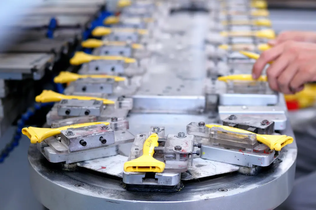 Linea de producción en fábrica